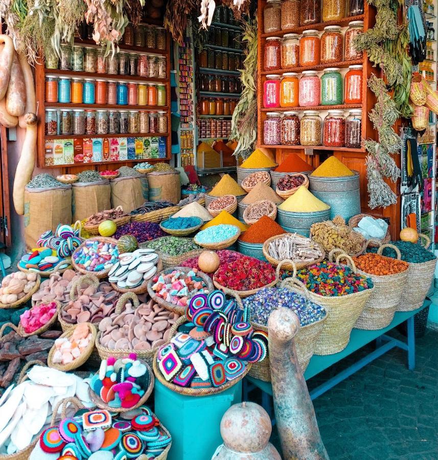 Art Palace & Hotel Casablanca